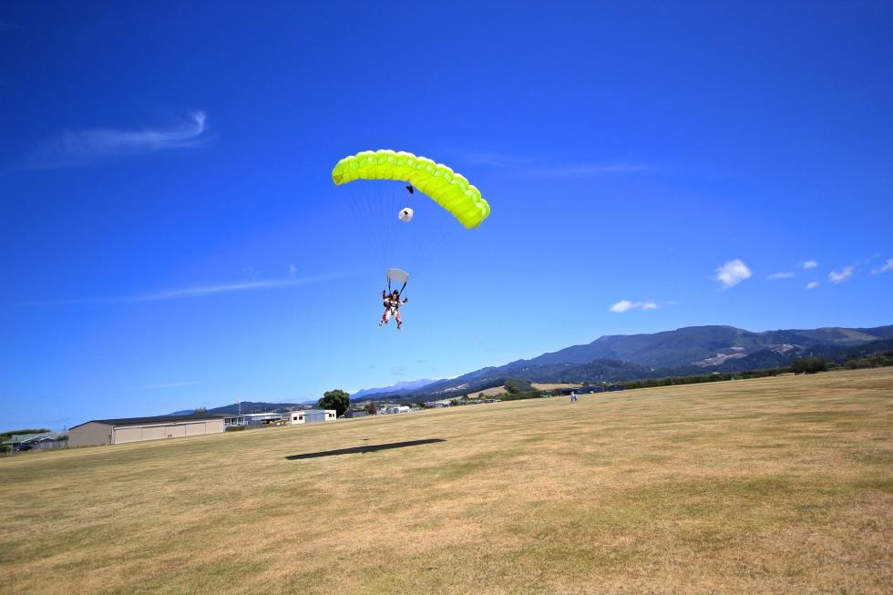 skydive-at-nz103